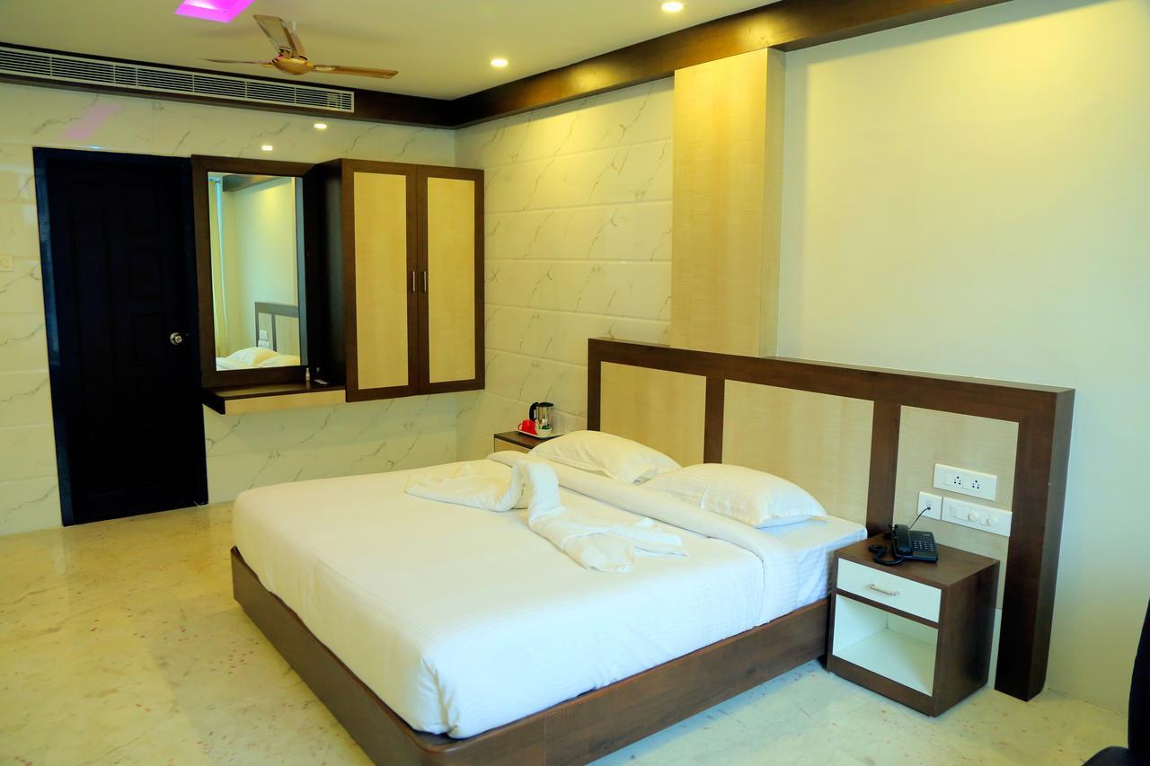 Sri Maharaja Residency Otel Tiruchirappalli Dış mekan fotoğraf